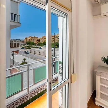 Bright 3-bedroom With Sea Views Apartment Marbella
