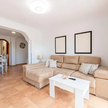 Apartment Bright 3-bedroom With Sea Views Marbella